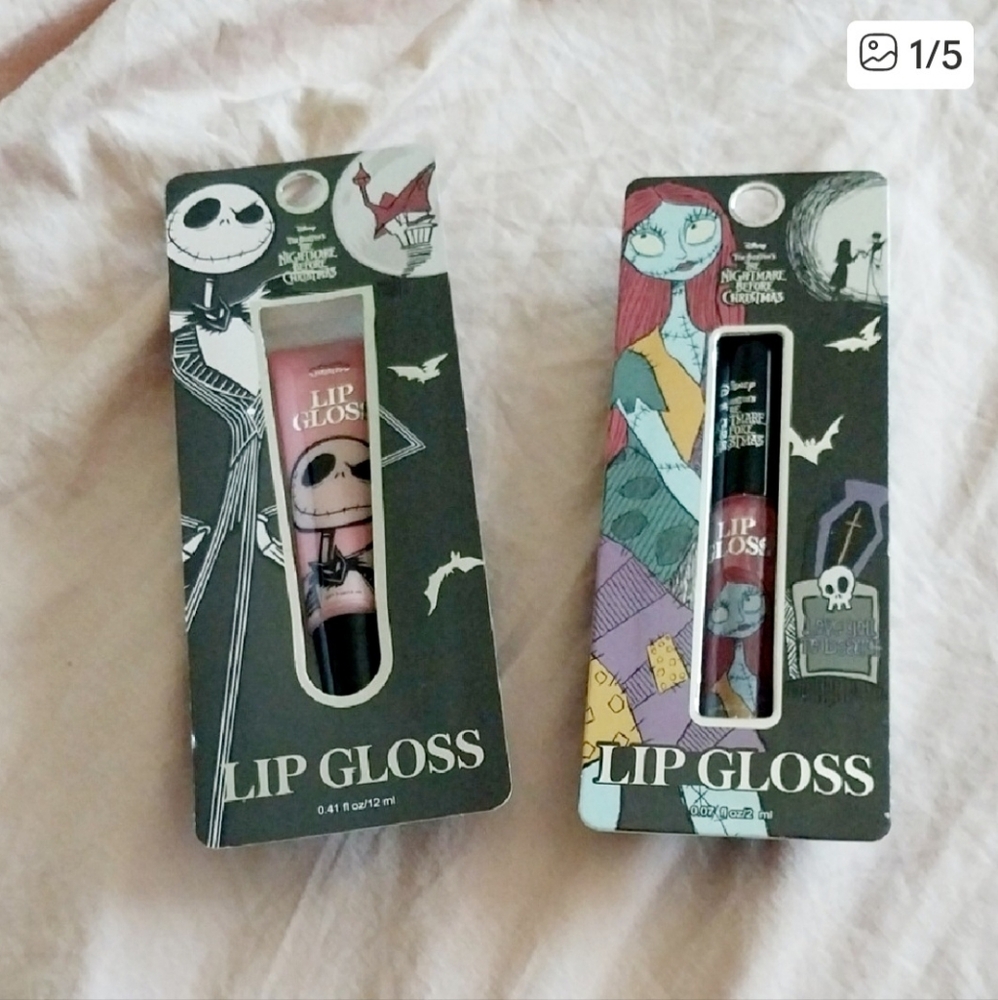 ⭐️Host Pick⭐️NEW Nightmare Before Christmas Lip Gloss Set